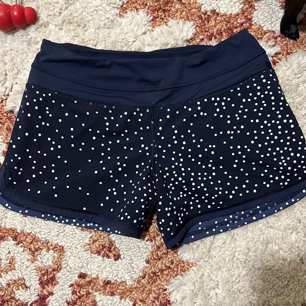 Navy polka dot lulu shorts size 4
